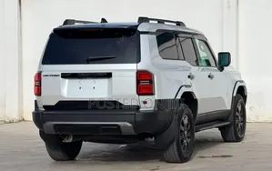 Toyota Land Cruiser 2024 White