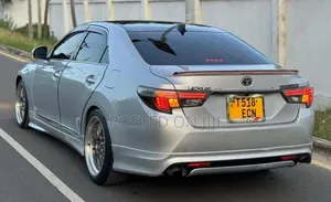 Toyota Mark X 2011 Gray