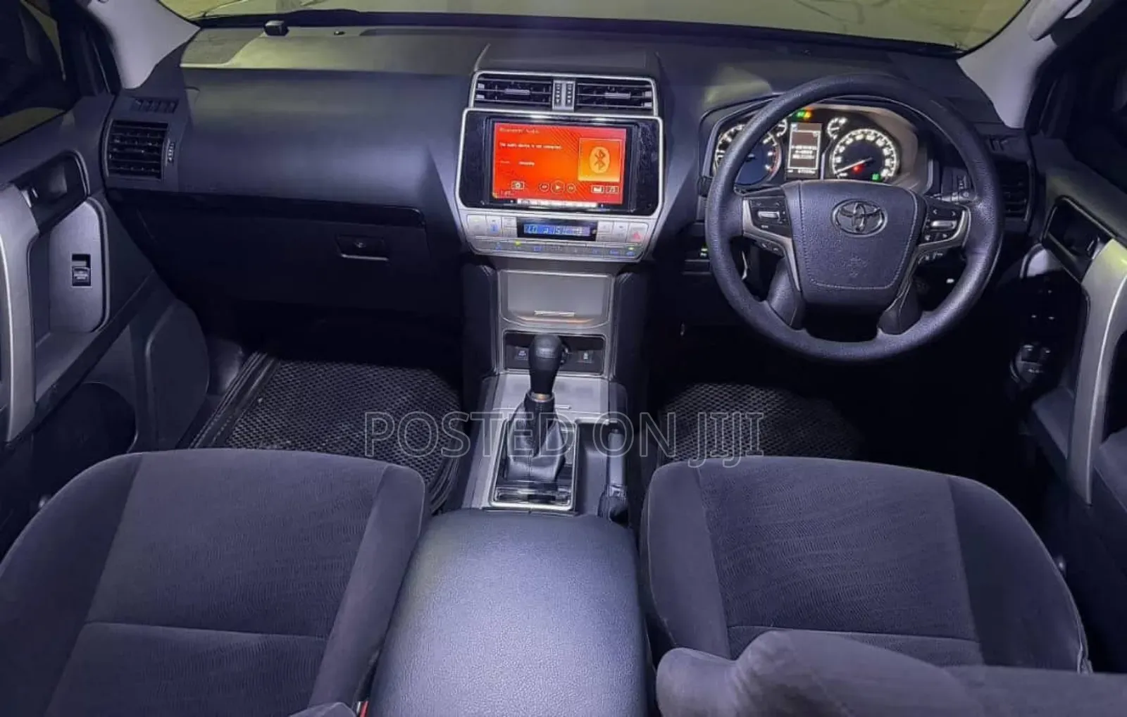 Toyota Land Cruiser 2019 White