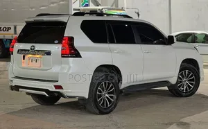 Toyota Land Cruiser 2019 White