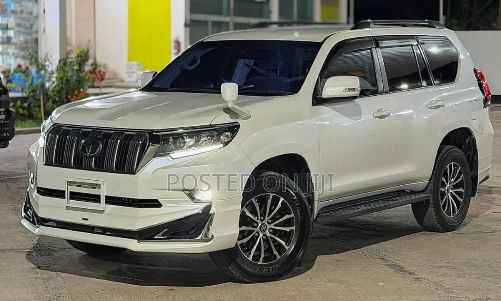 Toyota Land Cruiser 2019 White