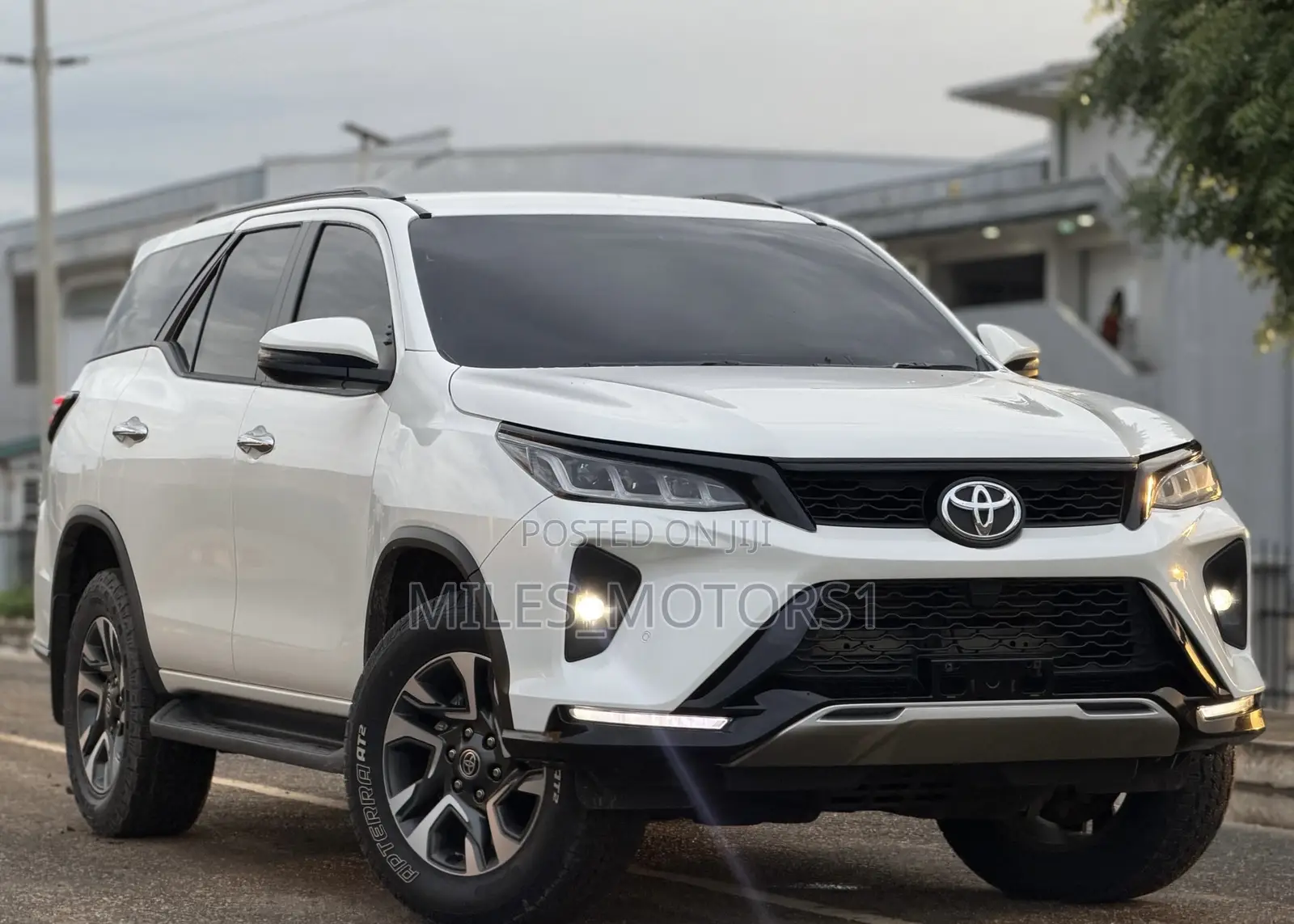 Toyota Fortuner 2025 White
