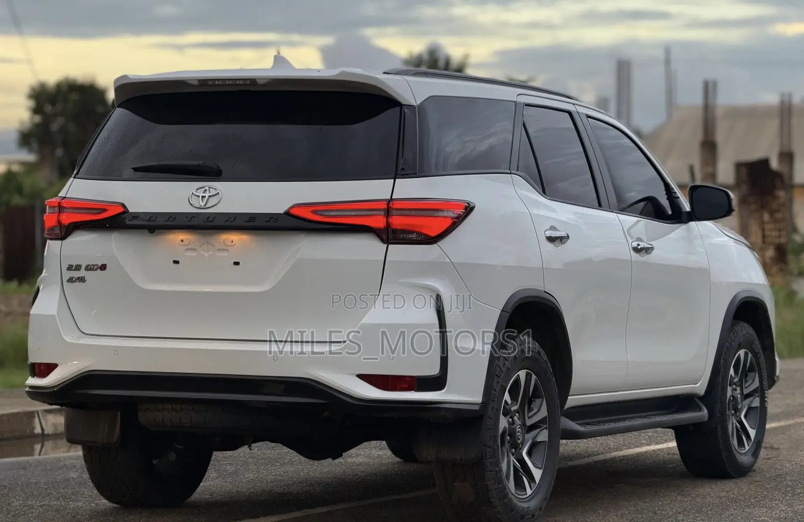 Toyota Fortuner 2025 White