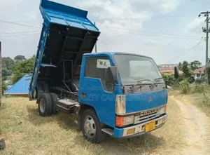 Mitsubishi Canter Tipper Tone 2 1⁄2