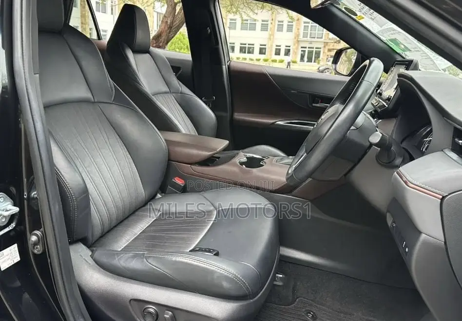 Toyota Harrier 2020 Black