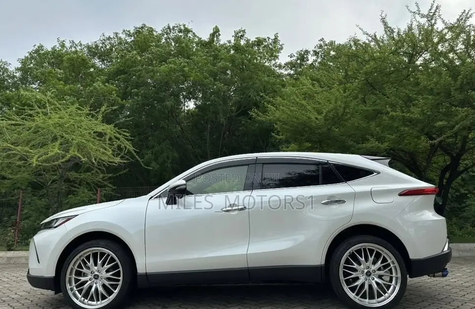 Toyota Harrier 2020 White