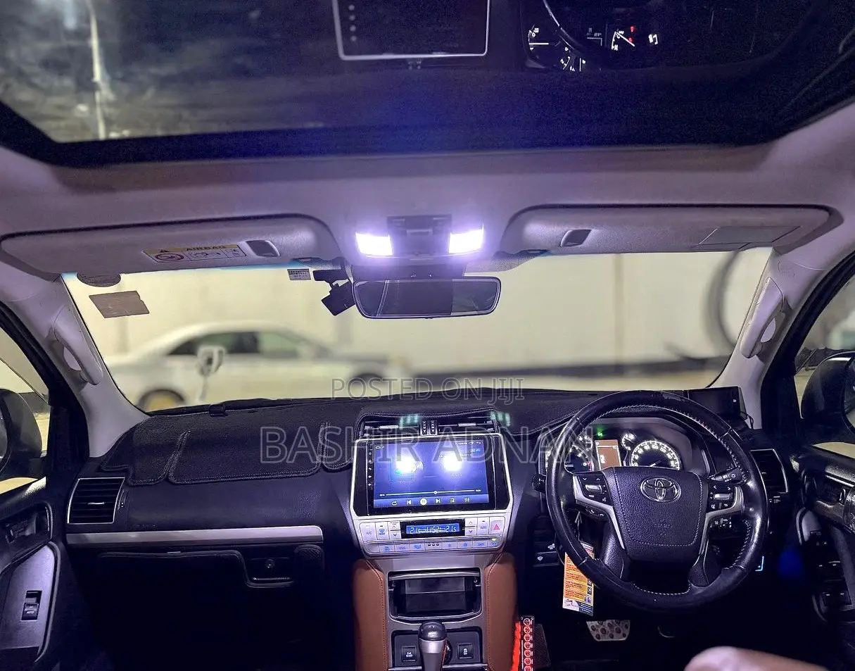 Toyota Land Cruiser Prado 2.7 2022 White