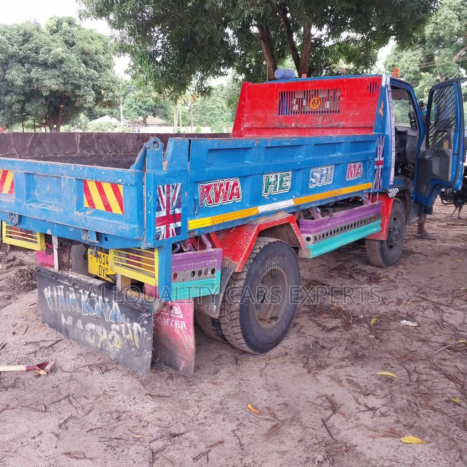 Mitsubishi Canter Tipper 4d33