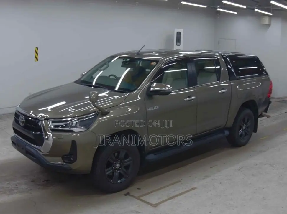 Toyota Hilux Revo Double Cab Deisel 2.4 AWD 2021 Gray