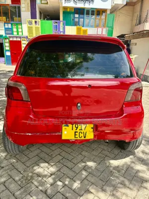 Toyota Vitz 2002 Red