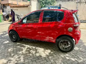 Toyota Vitz 2002 Red
