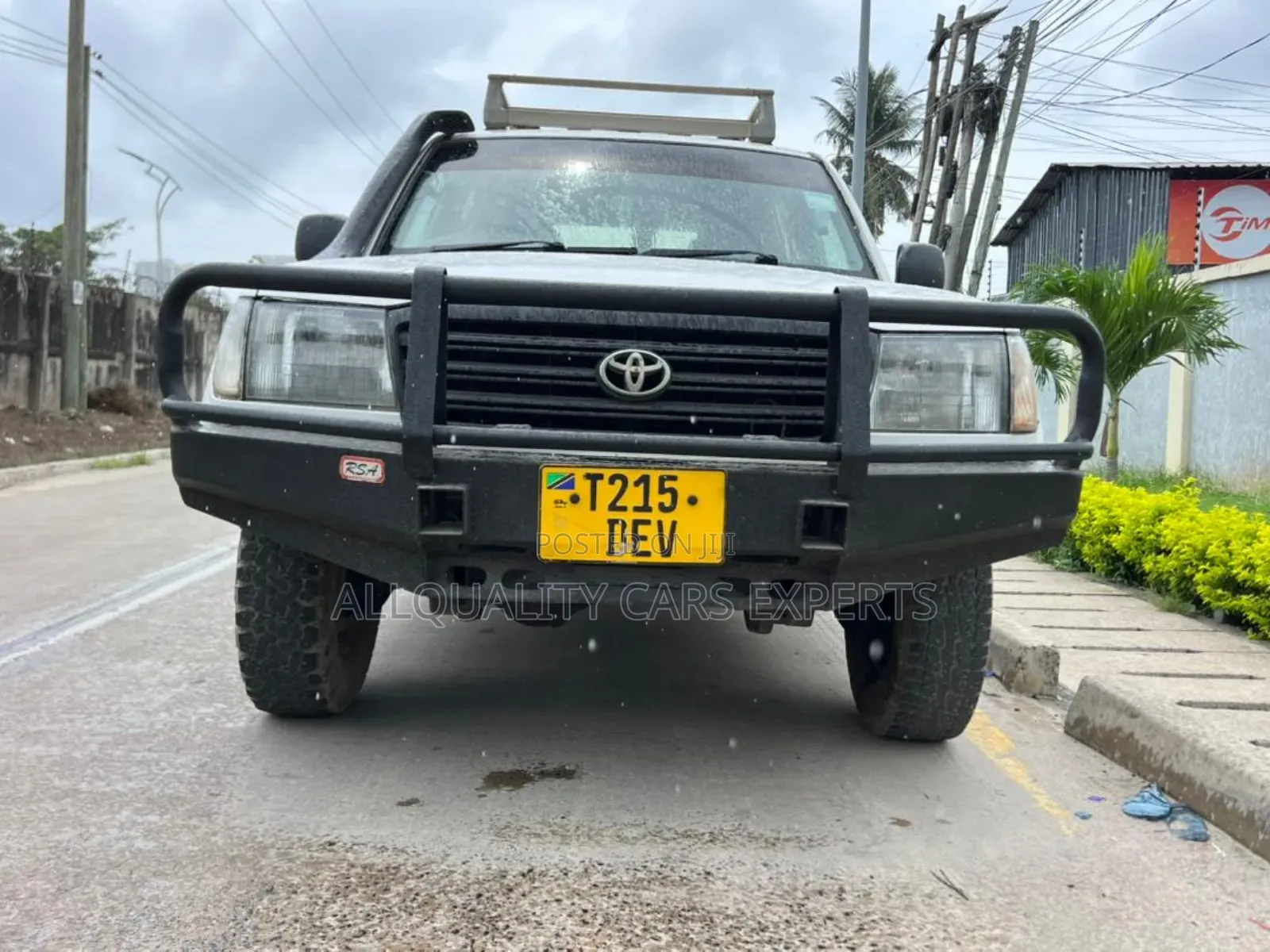 Toyota Land Cruiser 1998 White