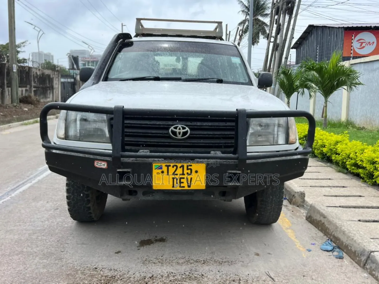 Toyota Land Cruiser 1998 White