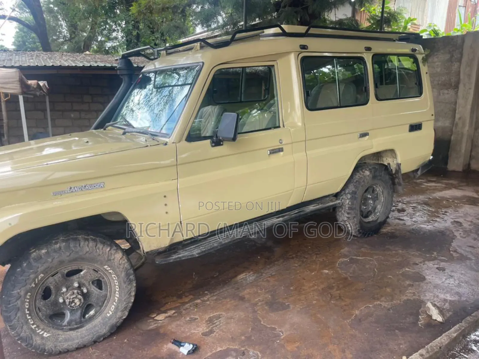 Toyota Land Cruiser 90 1997 Beige
