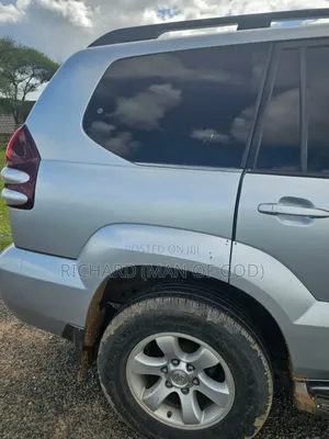 Toyota Land Cruiser Prado 2005 Silver