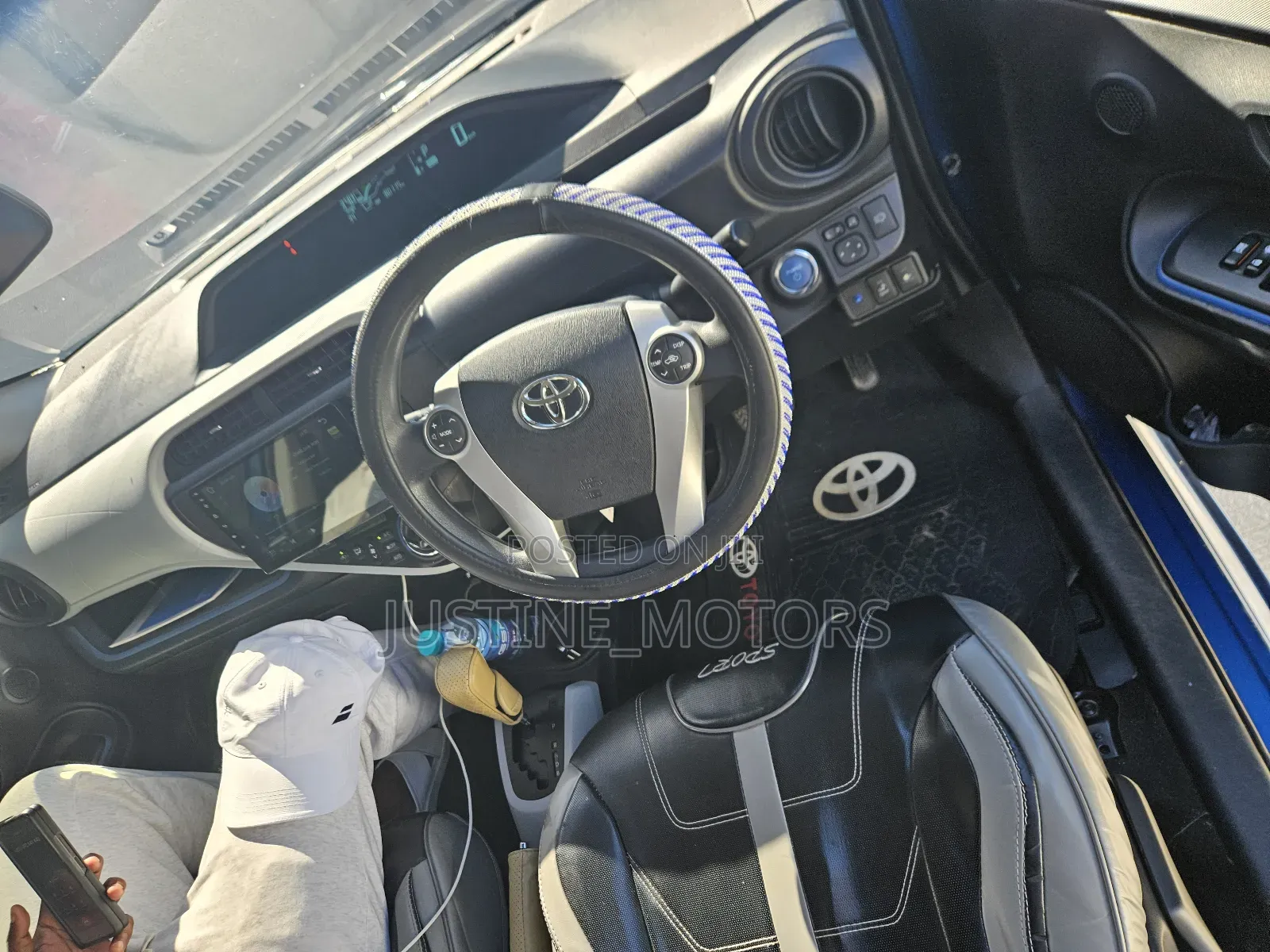 Toyota Aqua 2014 Blue