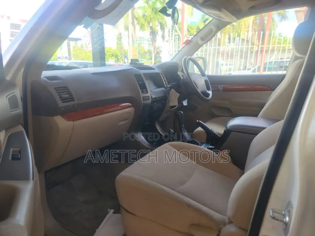 Toyota Land Cruiser Prado 2004 White