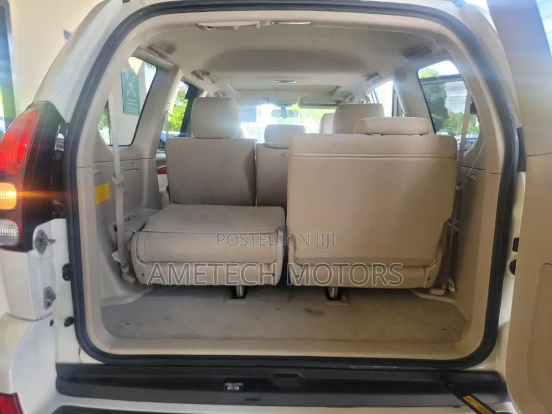 Toyota Land Cruiser Prado 2004 White