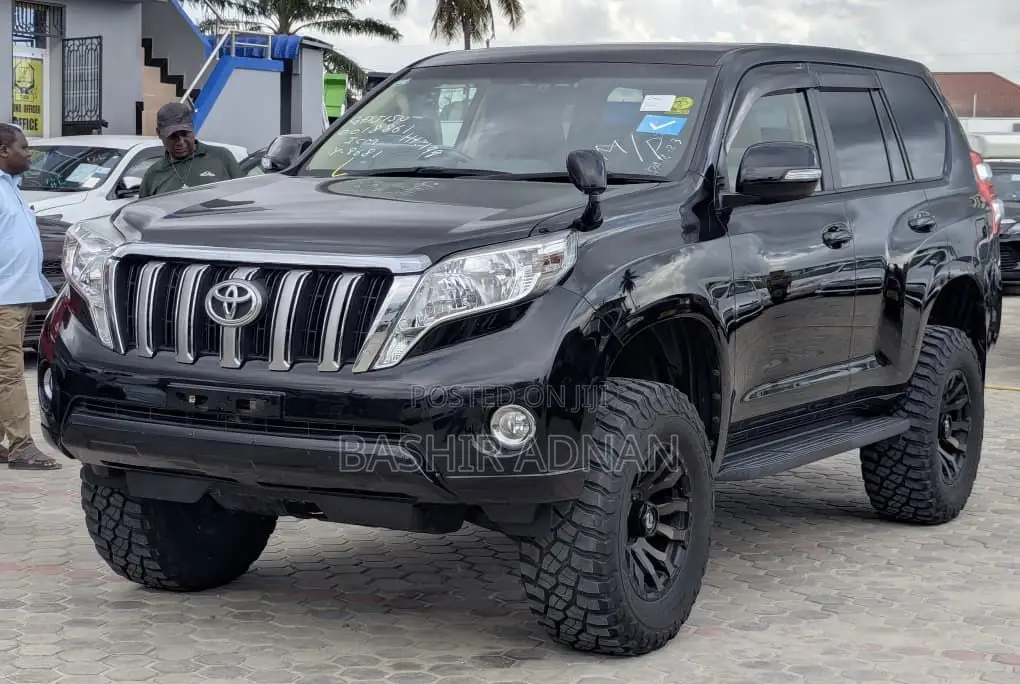 Toyota Land Cruiser Prado 2.8 2017 Matt Black