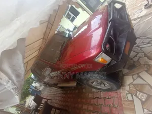 Toyota Hilux 2.5 Cab 2005 Maroon