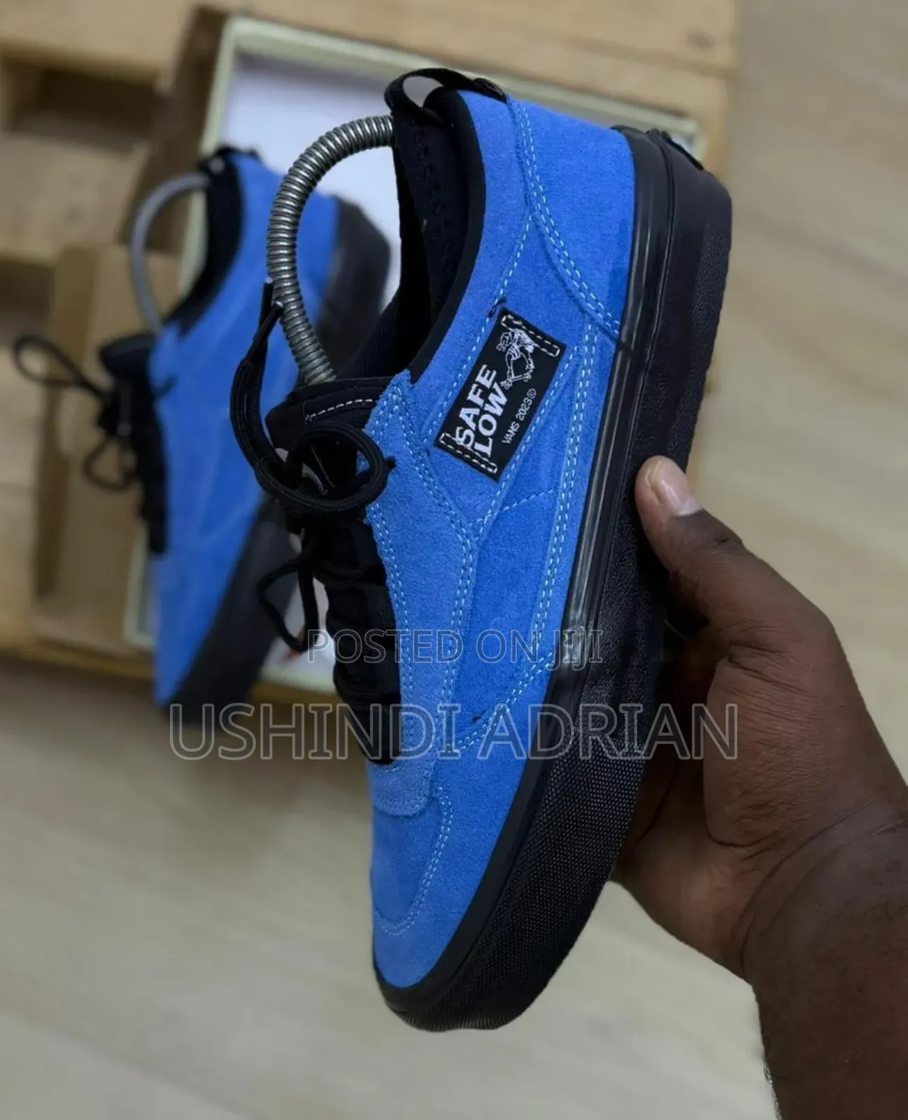 Raba Original 
 Bei: 100,000 TZS
 Size: 40, 41, 42, 43, 44, 45