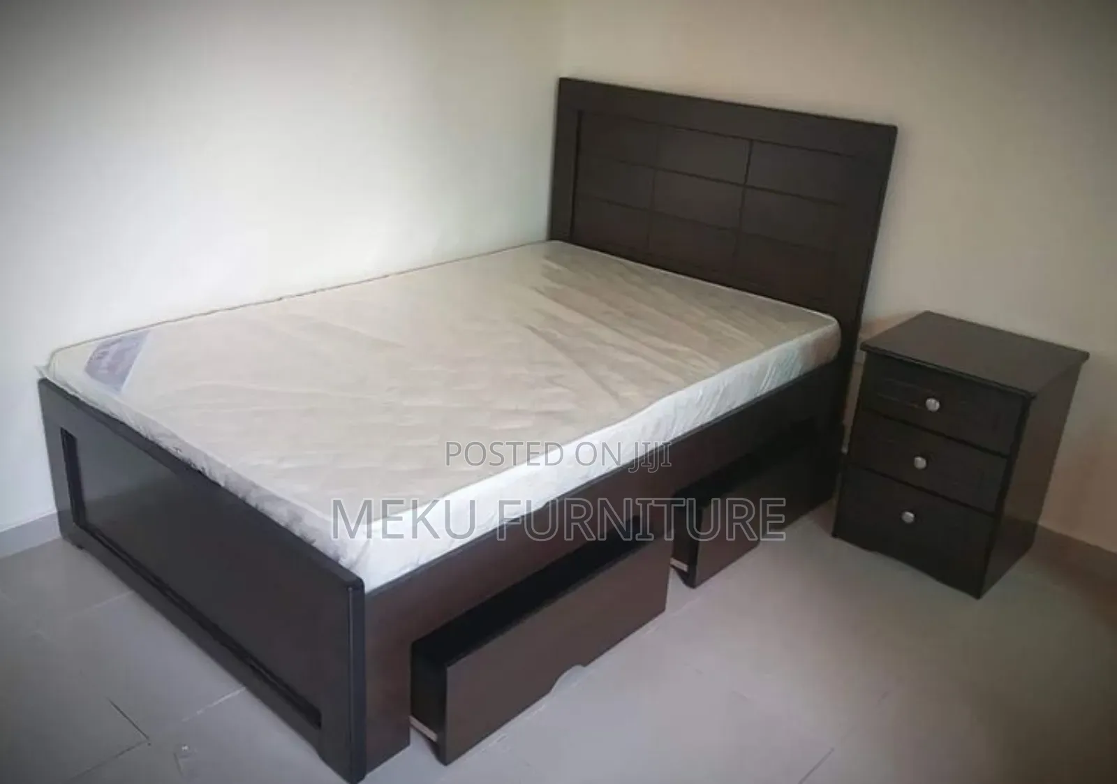 Smart Wood Bed