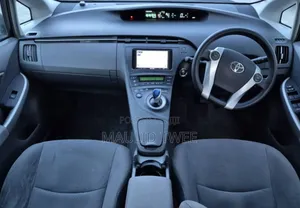 Toyota Prius 2011 Silver