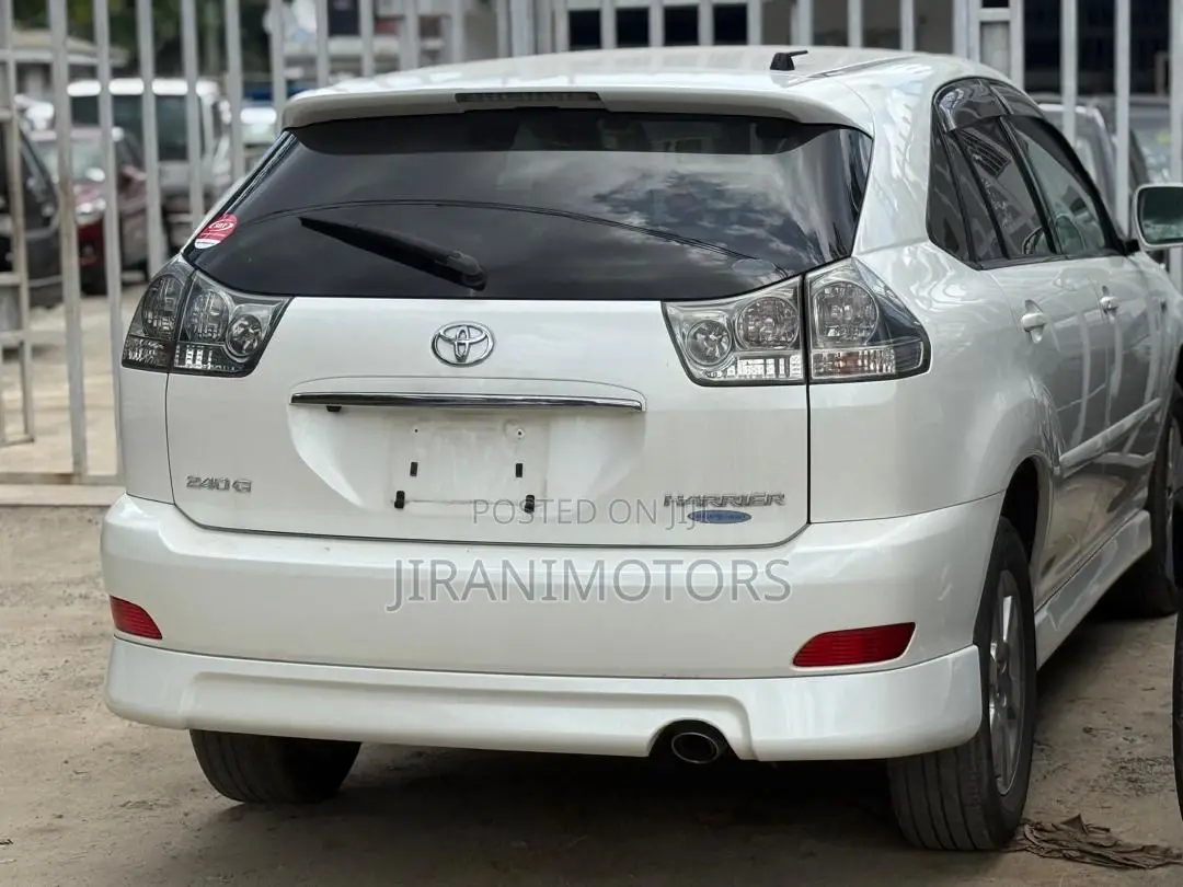 Toyota Harrier 2.4 2006 White