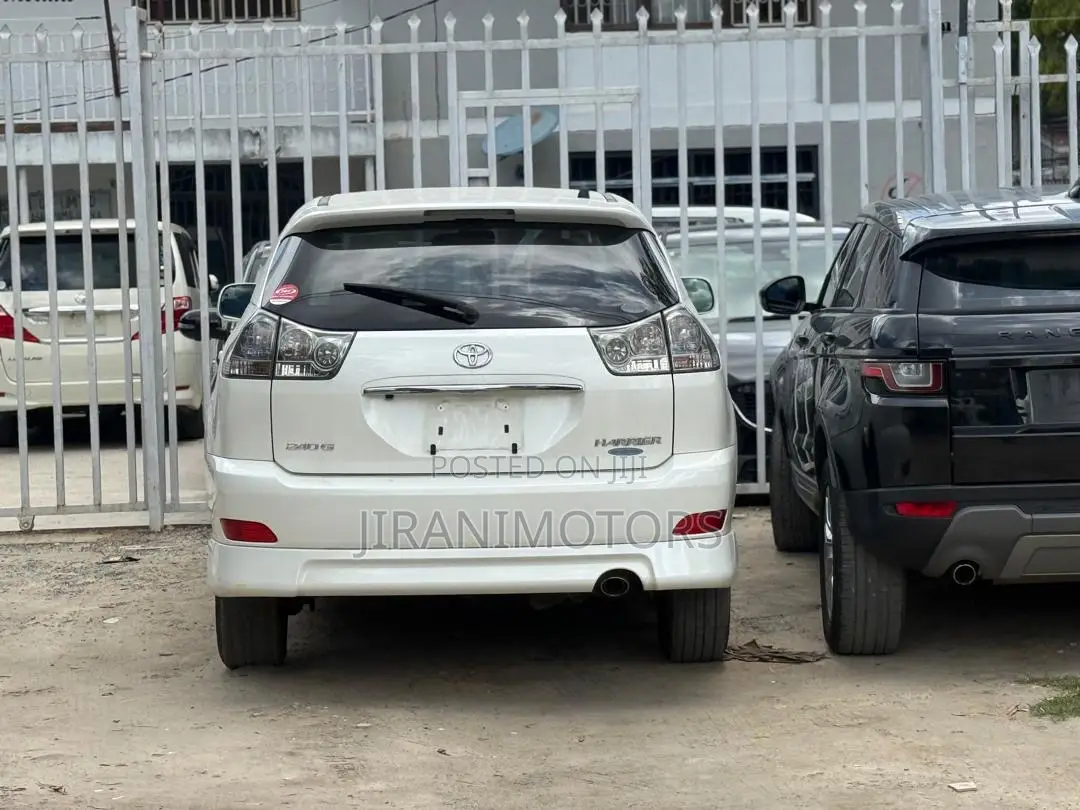 Toyota Harrier 2.4 2006 White