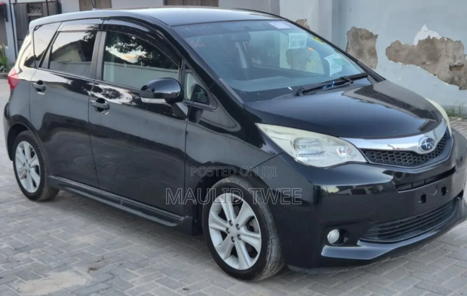 Subaru Trezia 2013 Black