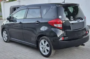 Subaru Trezia 2013 Black