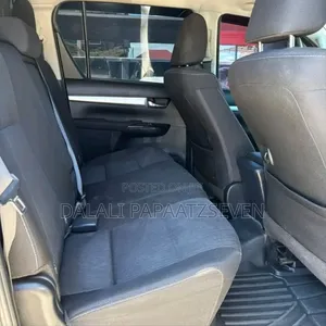 Toyota Hilux Revo Double Cab Deisel 2.4 AWD 2022 Blue