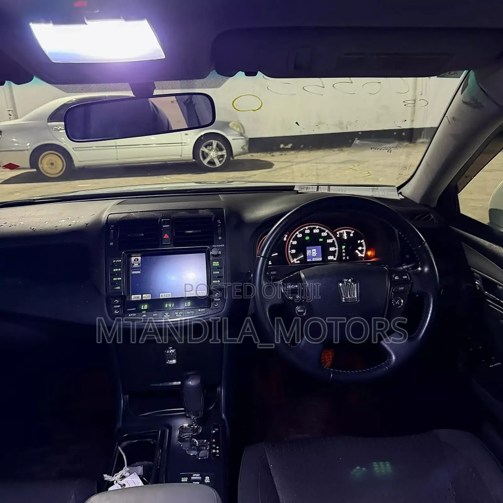 Toyota Crown 2009 White