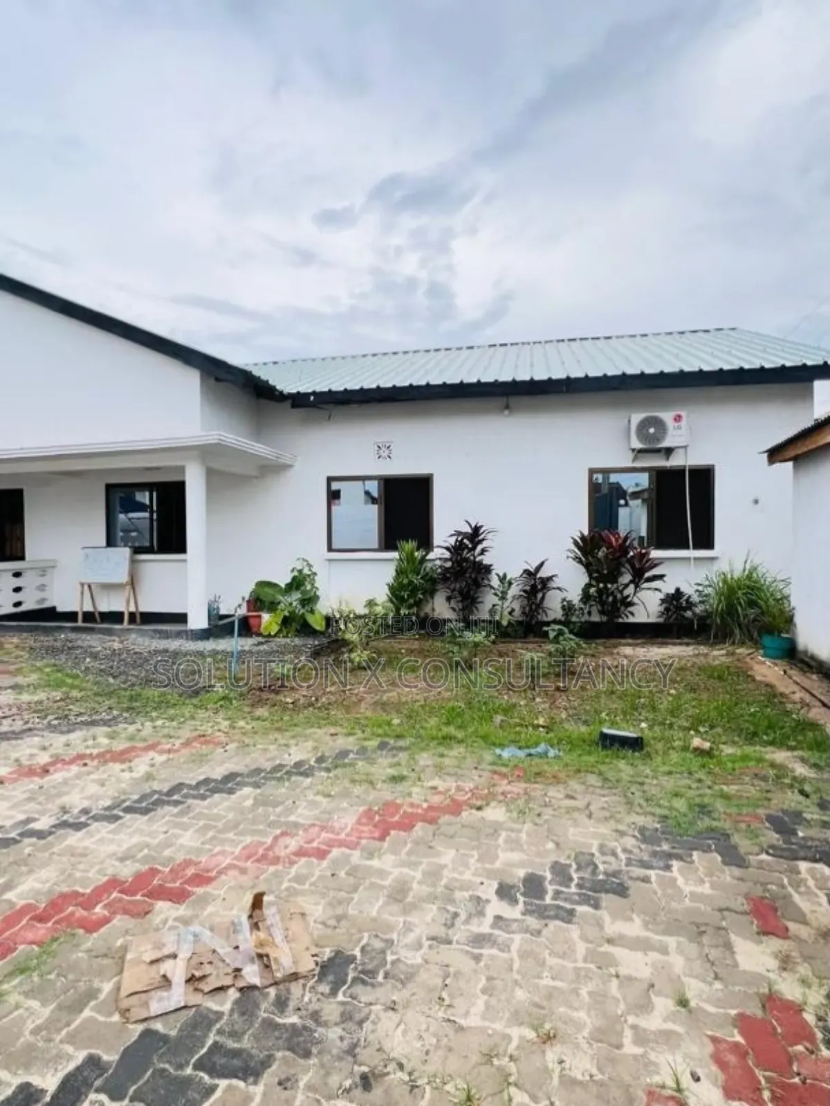 4bdrm House in Mikocheni for rent