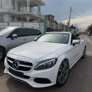 Mercedes-Benz C-Class C 200 (A205) 2017 White