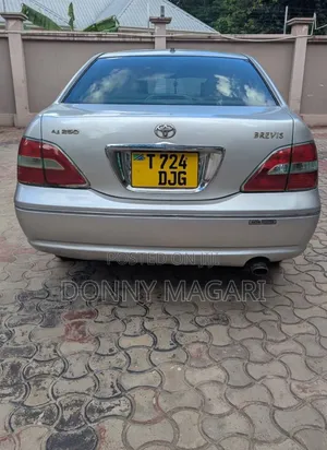 Toyota Brevis 2004 Silver