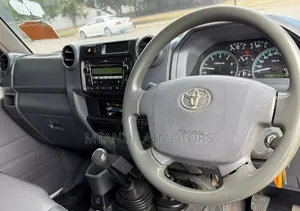 Toyota Land Cruiser 4.5 V8 DLX 2012 White