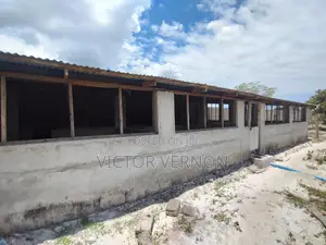 Tunakodisha Mabanda Na Eneo Lote Kwa Ajili Ya Ufugaji Na Shughuli ZZT