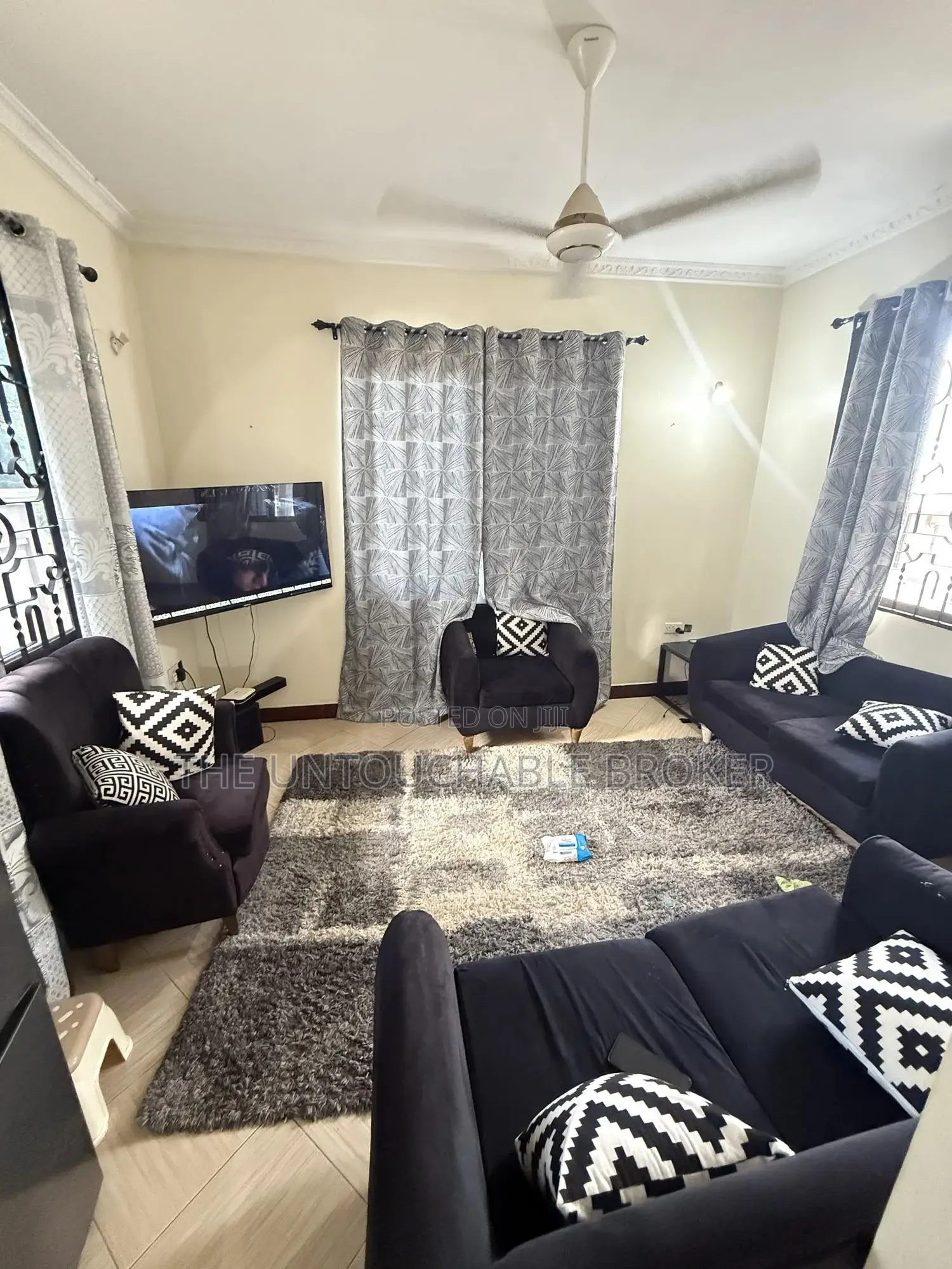 6bdrm Apartment in Salasala Kwa Mtenga, Mbezi Beach for sale