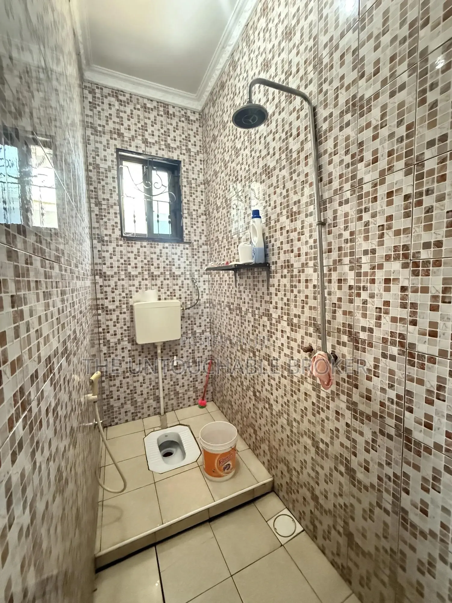 6bdrm Apartment in Salasala Kwa Mtenga, Mbezi Beach for sale
