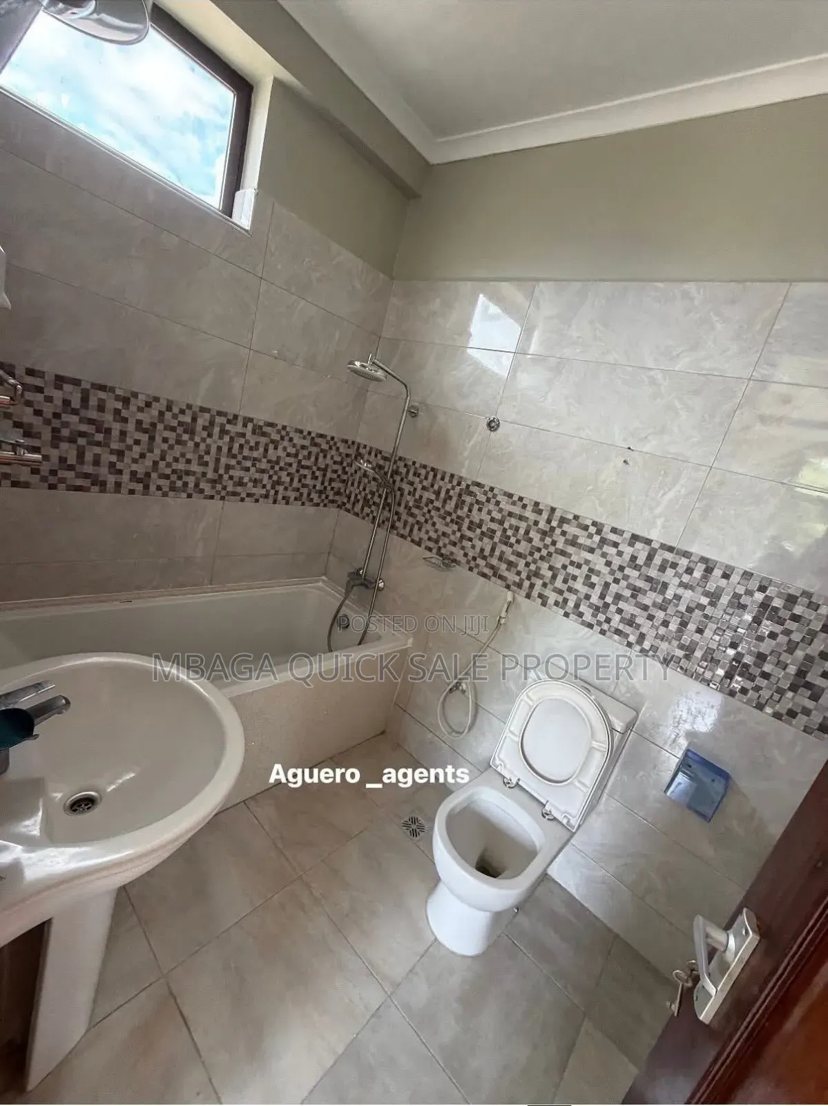 5bdrm Apartment in Masaki for rent
