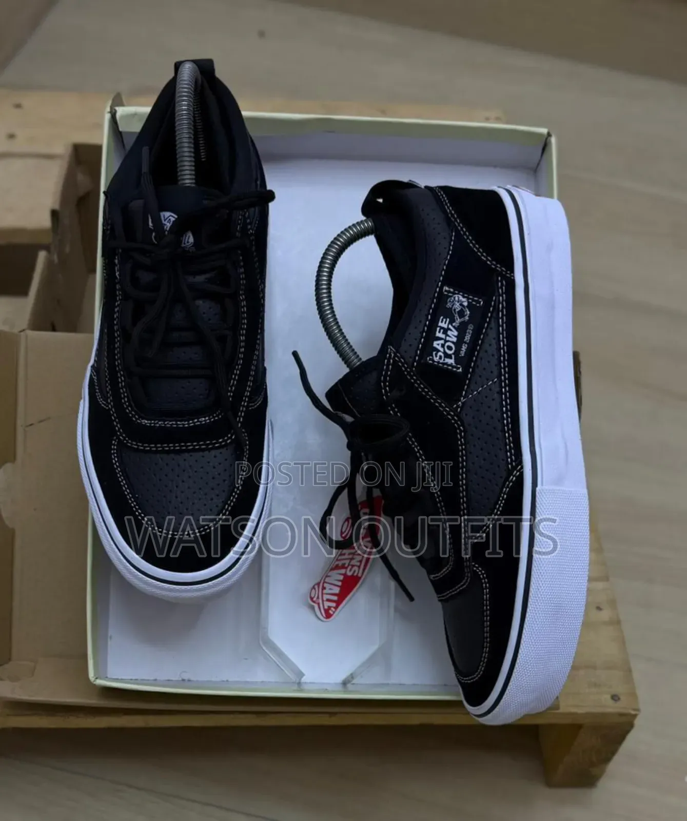 Men's Leather Shoes Safe Low Vans Brand New and Original