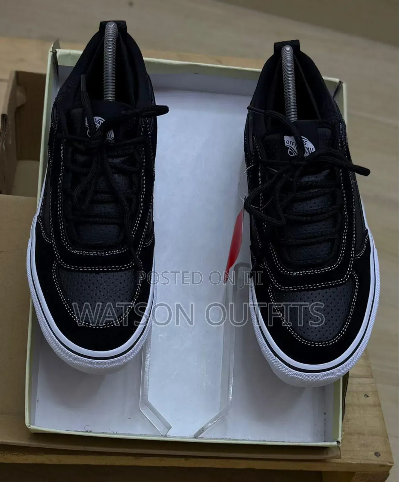 Men's Leather Shoes Safe Low Vans Brand New and Original