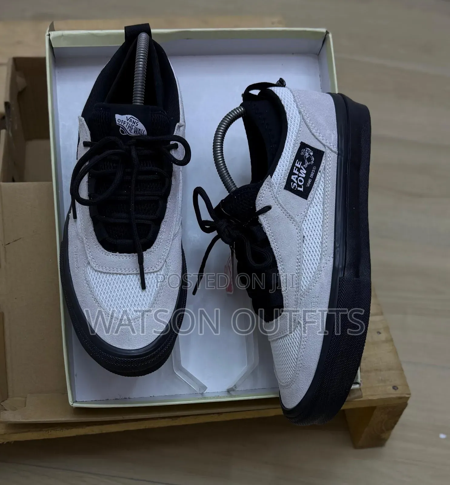 Men's Leather Shoes Safe Low Vans Brand New and Original