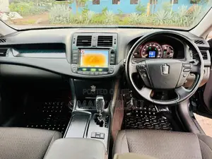 Toyota Crown 2009 Black