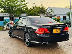 Toyota Crown 2009 Black