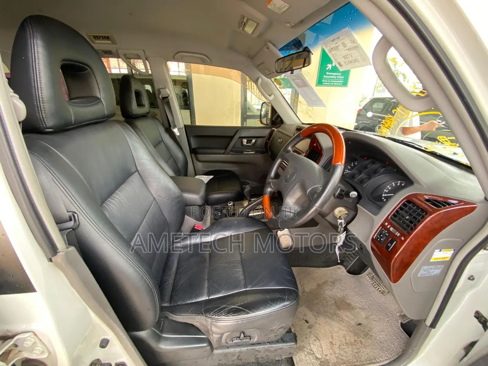 Mitsubishi Pajero 2004 White