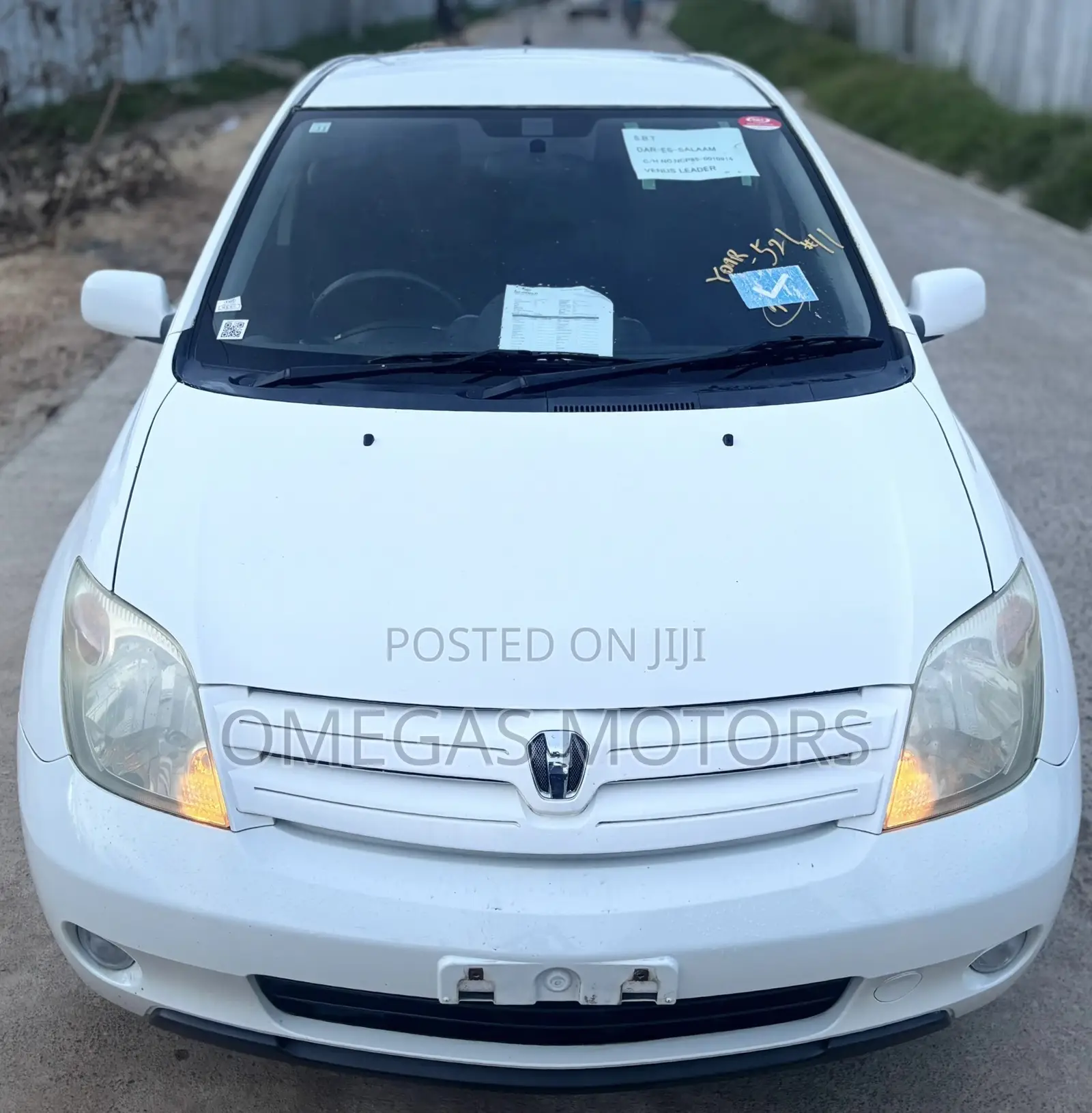 Toyota IST 2004 Pearl