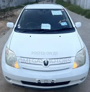 Toyota IST 2004 Pearl
