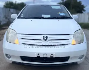 Toyota IST 2004 Pearl